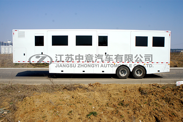 中意SZY9160XZS展示半挂车